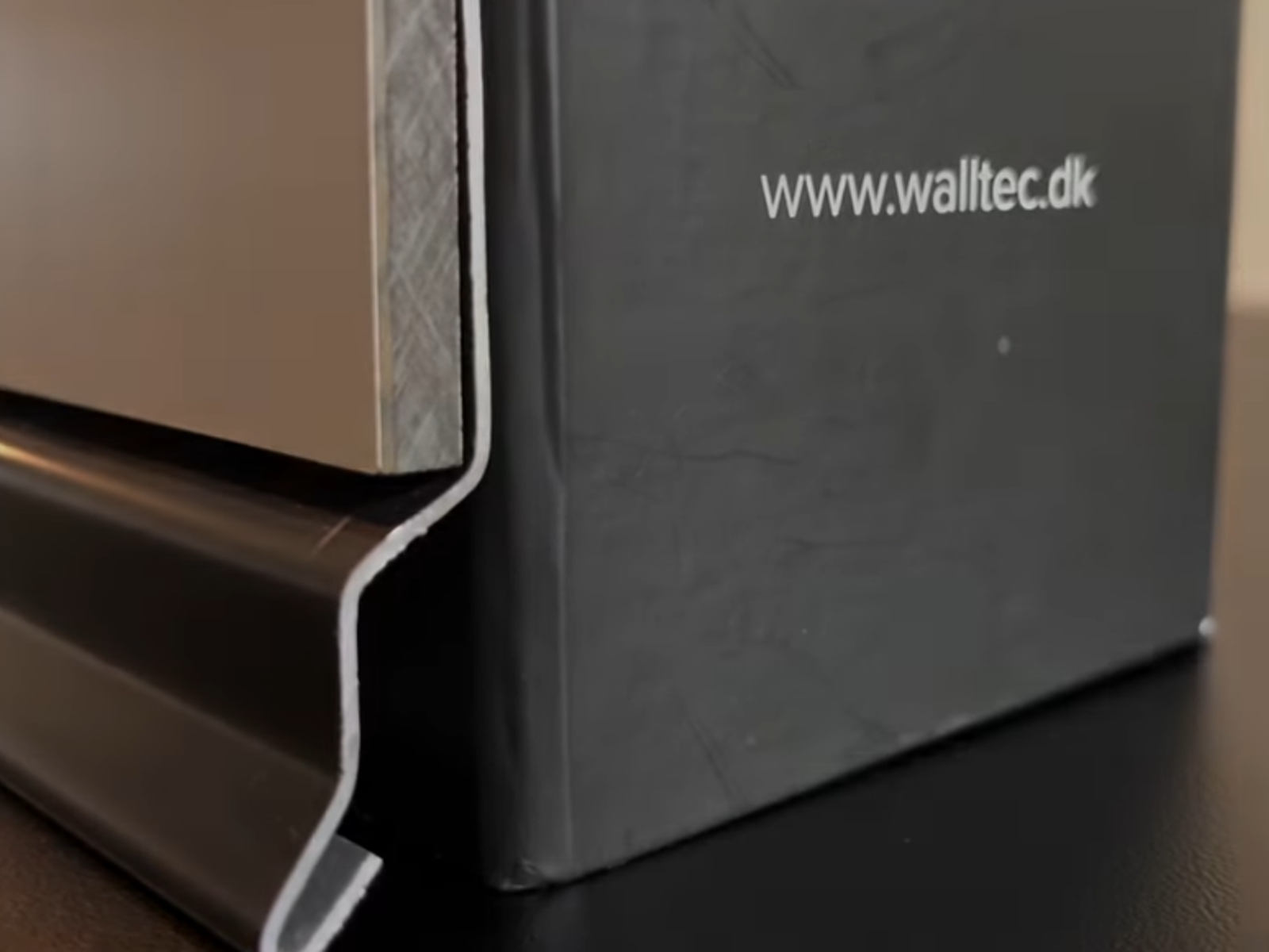 Walltec Tilbehør – Facadeskruer, profiler og specialklinger